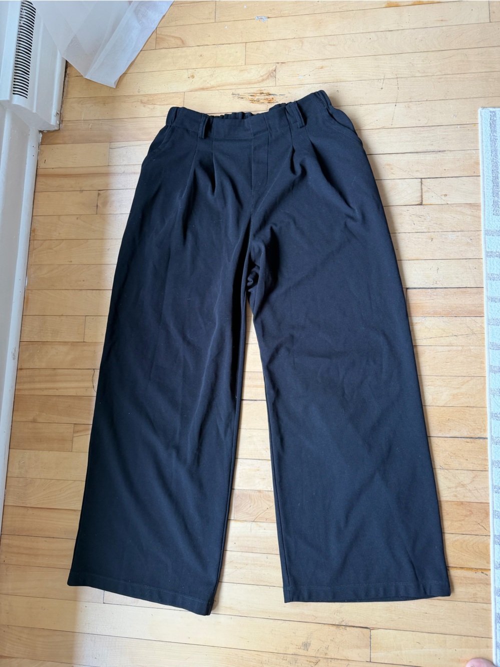 Classic Wide-Leg Pants - Black